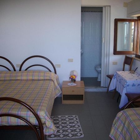Hotel Alberta มาสซา ภายนอก รูปภาพ
