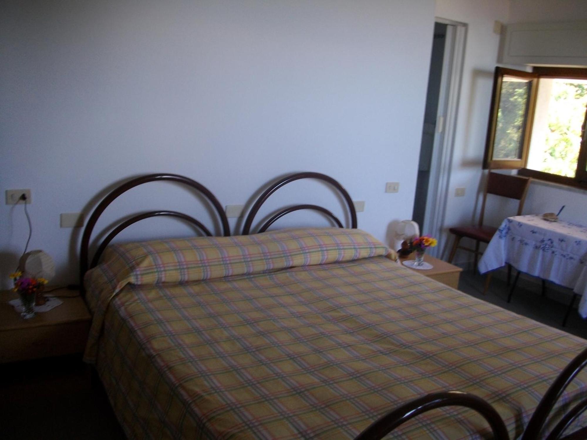 Hotel Alberta มาสซา ภายนอก รูปภาพ